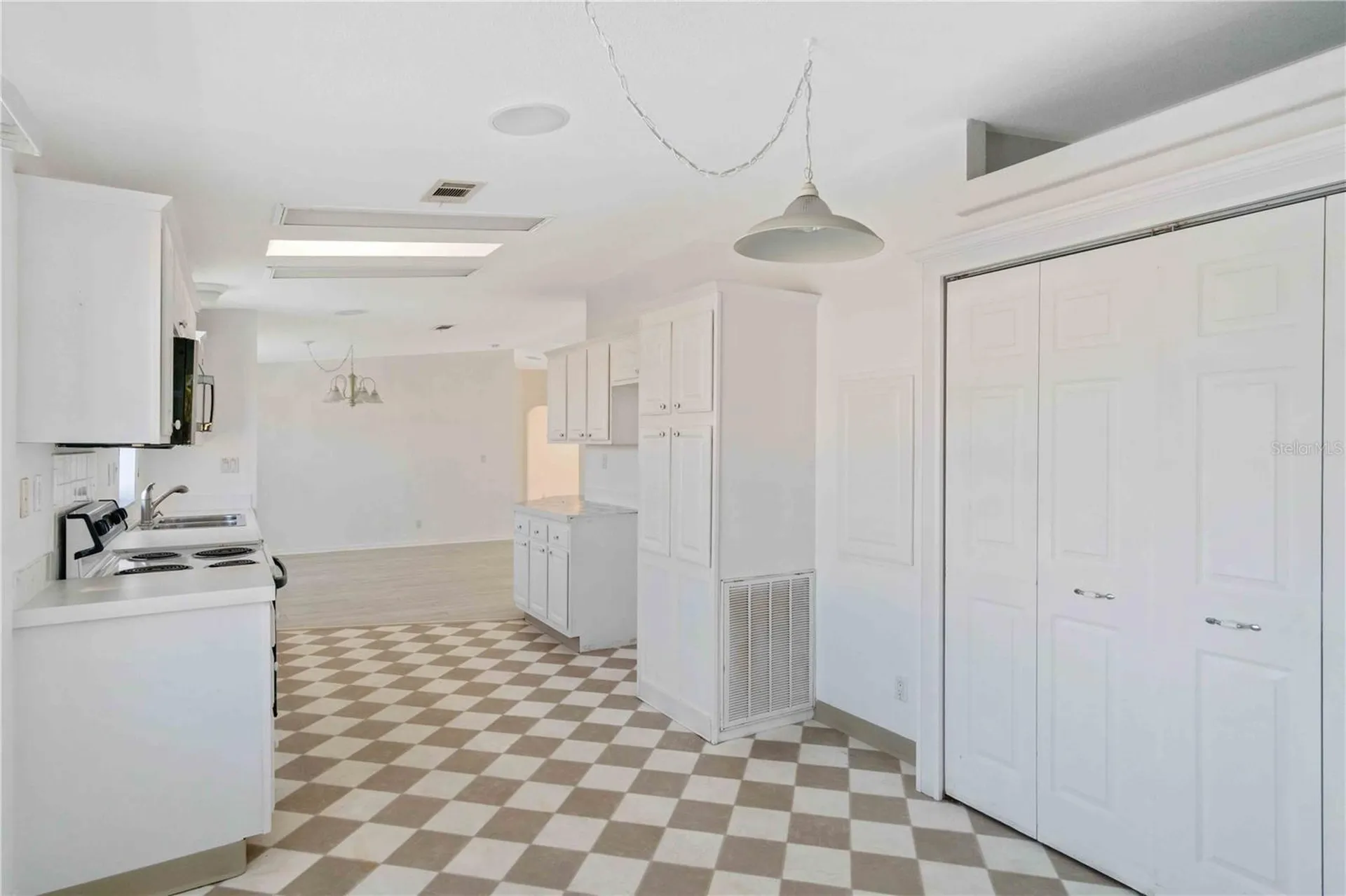 527 Fleetwood Street North Port FL 34287