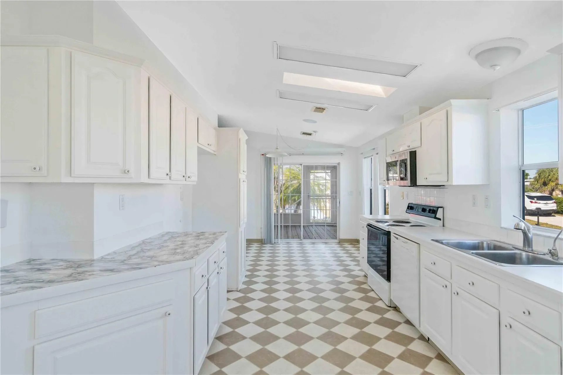 527 Fleetwood Street North Port FL 34287
