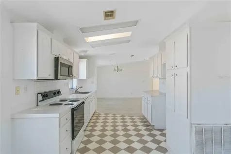 527 Fleetwood Street North Port FL 34287