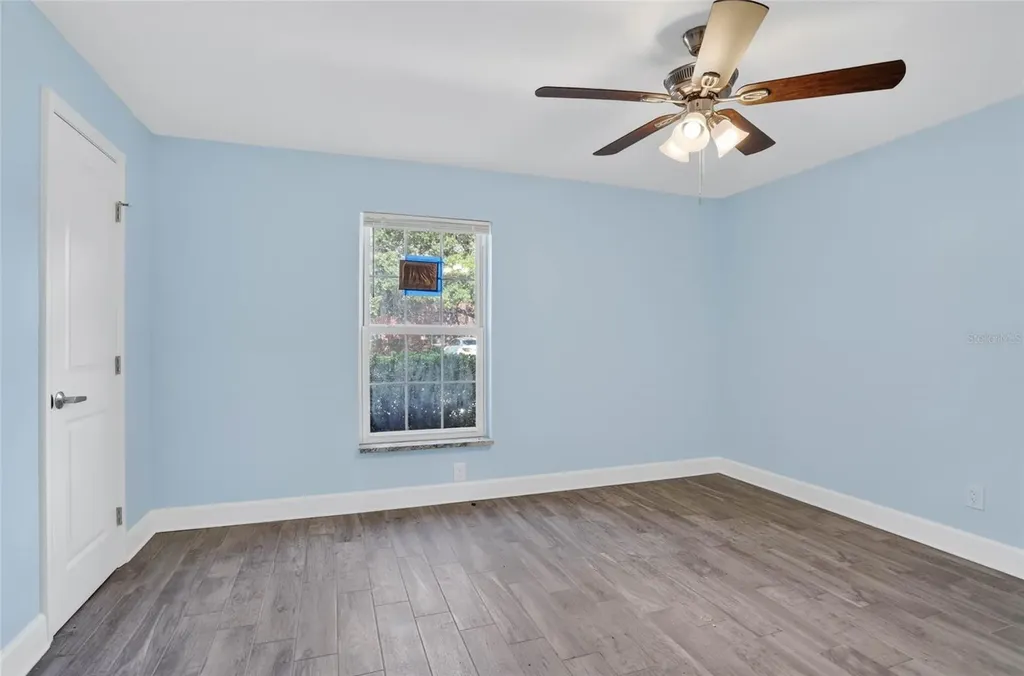 8542 10th Street N St Petersburg FL 33702