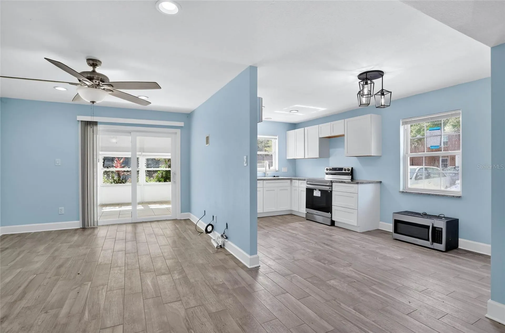 8542 10th Street N St Petersburg FL 33702