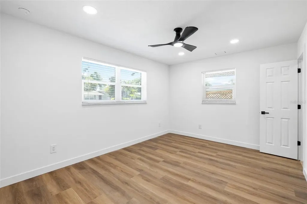 4513 S Hesperides Street Tampa FL 33611