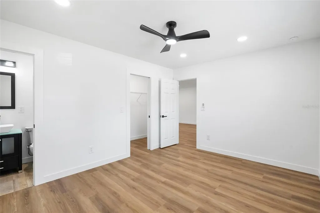 4513 S Hesperides Street Tampa FL 33611