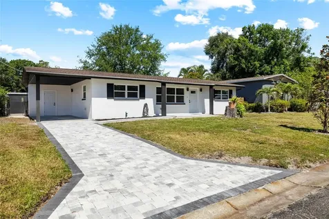 4513 S Hesperides Street Tampa FL 33611