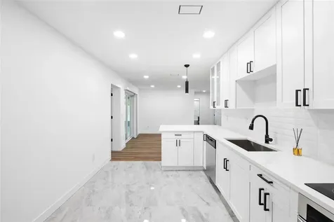 4513 S Hesperides Street Tampa FL 33611