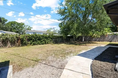 4513 S Hesperides Street Tampa FL 33611