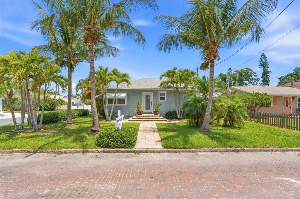 5617 30th Avenue S Gulfport FL 33707