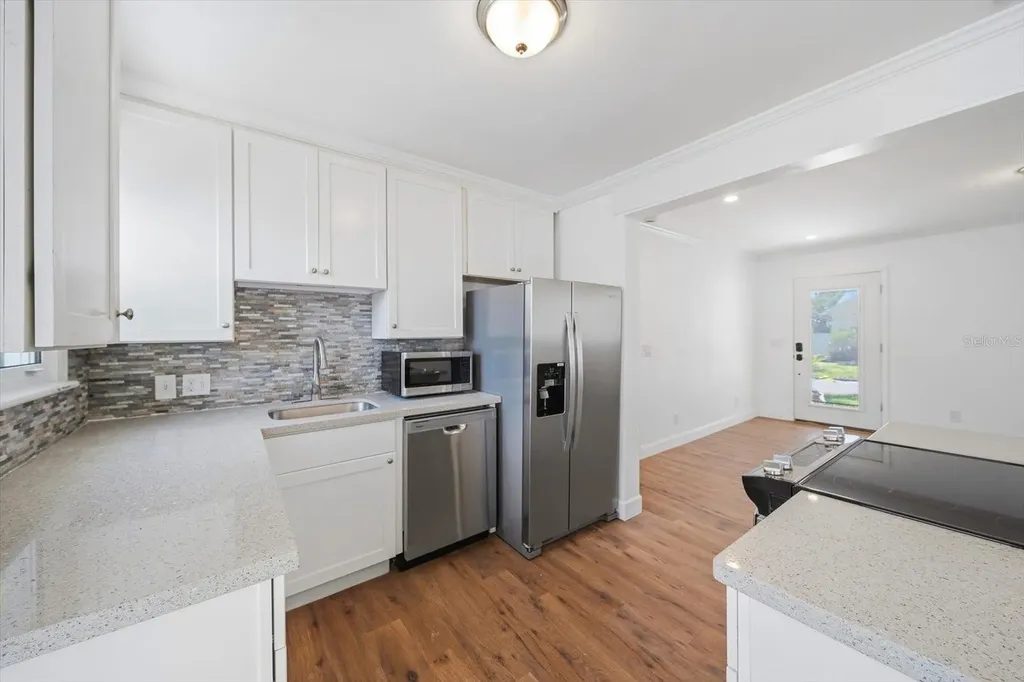 5617 30th Avenue S Gulfport FL 33707