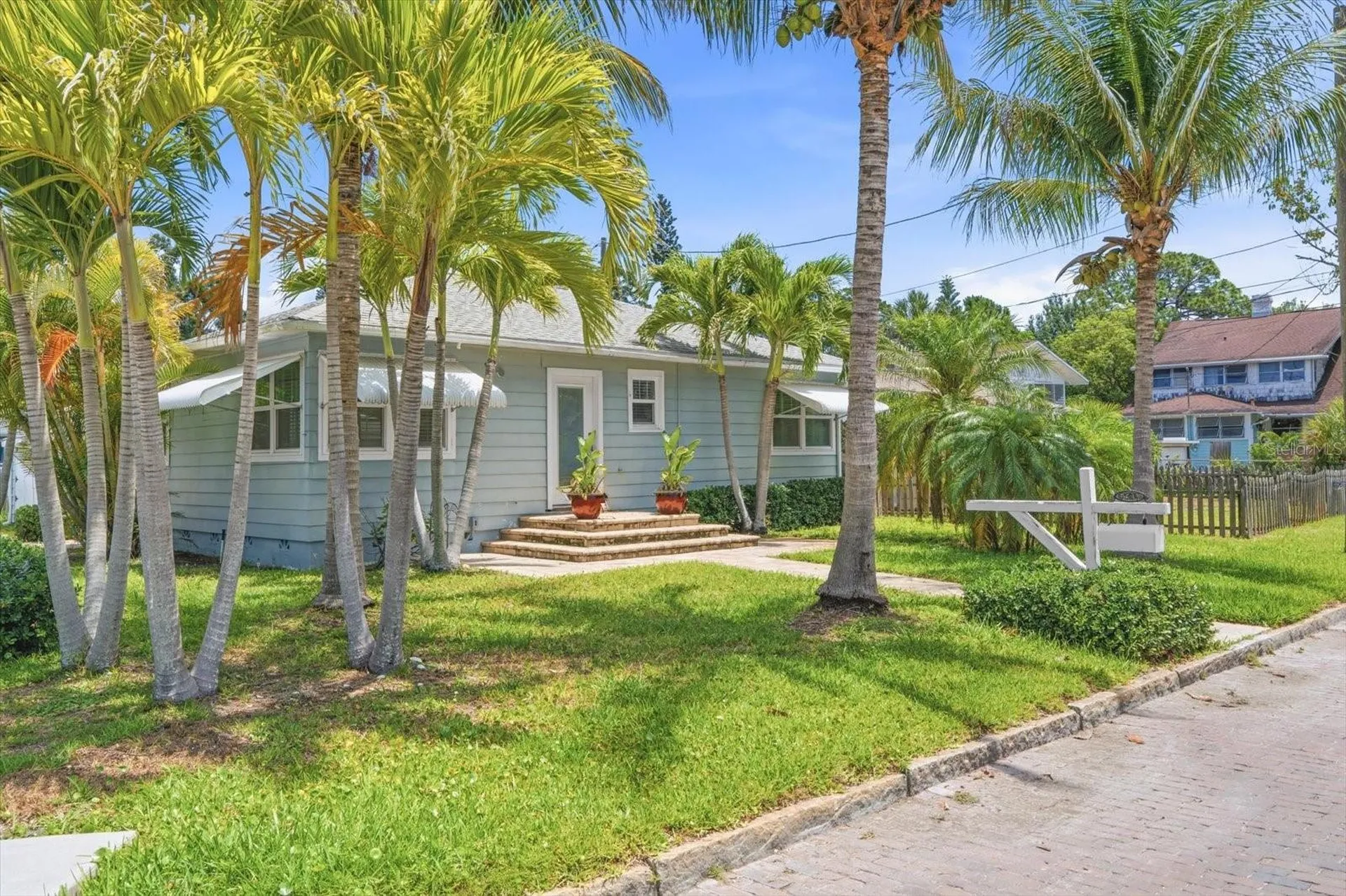 5617 30th Avenue S Gulfport FL 33707