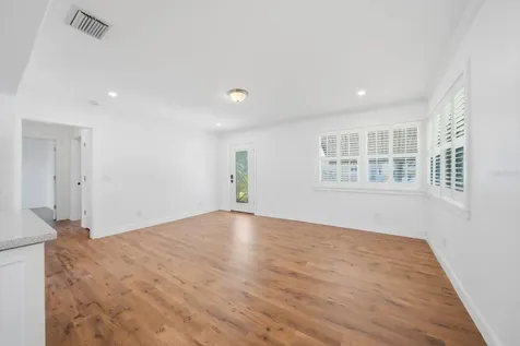 5617 30th Avenue S Gulfport FL 33707