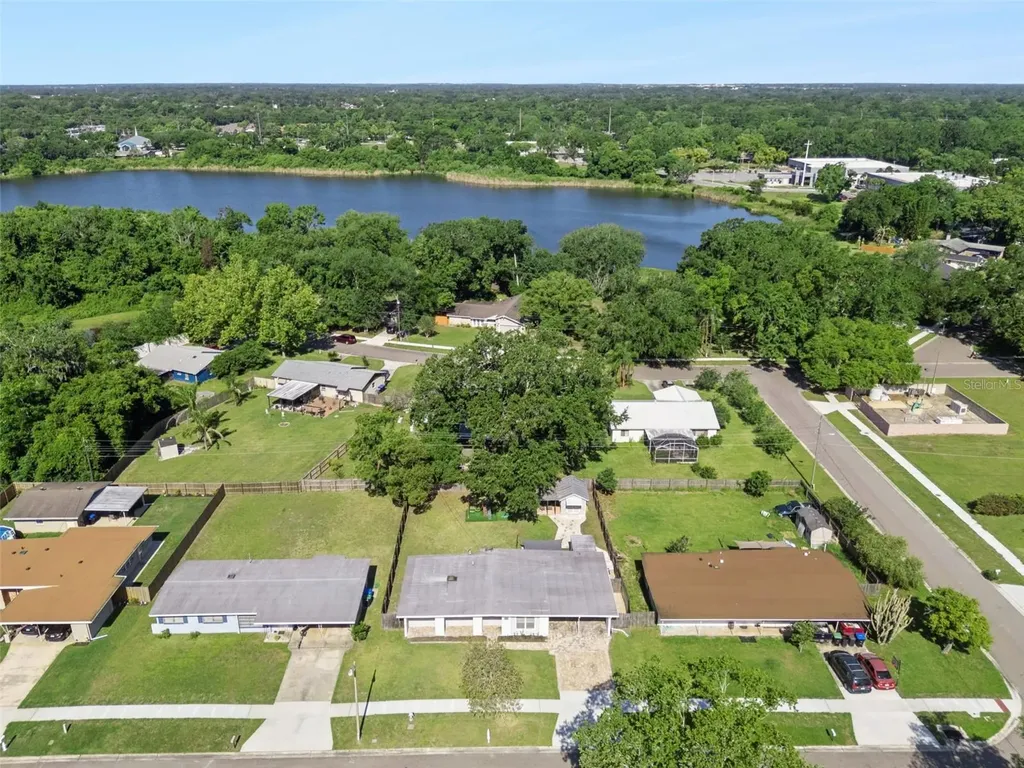 7522 Lovely Lane Orlando FL 32810