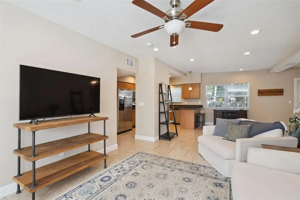 7522 Lovely Lane Orlando FL 32810