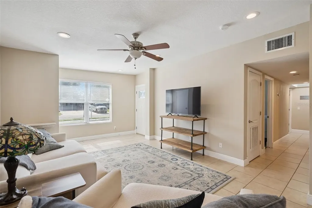 7522 Lovely Lane Orlando FL 32810