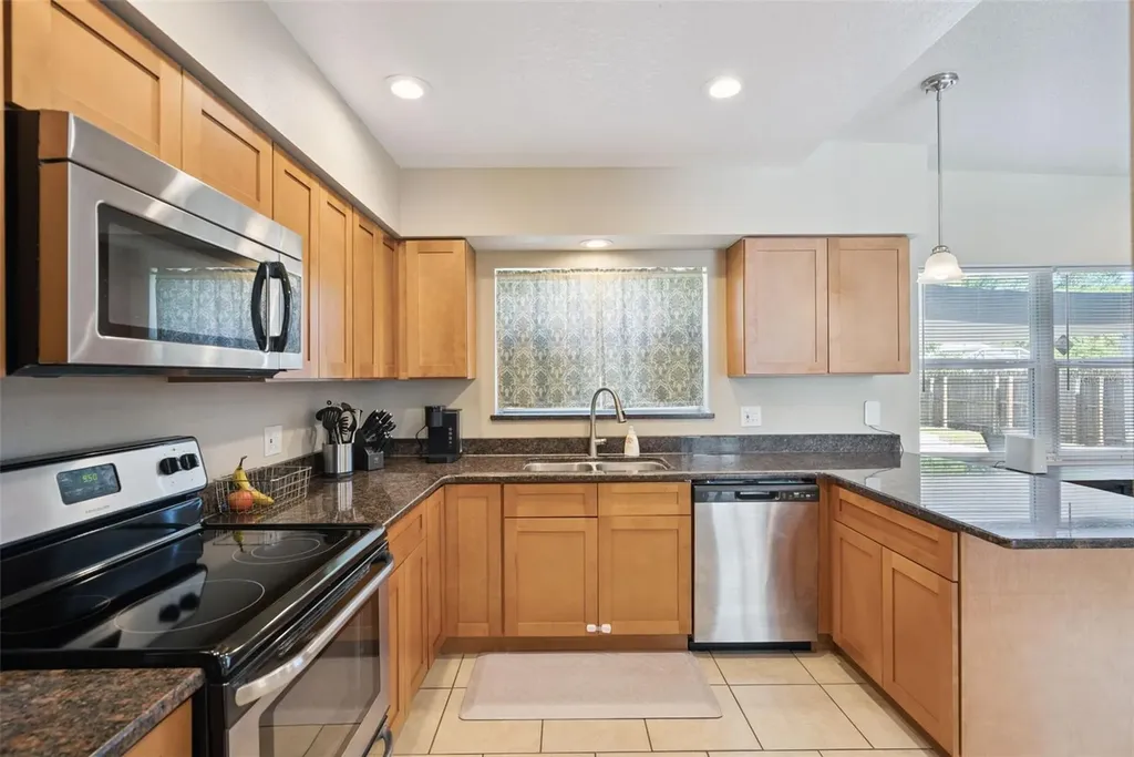 7522 Lovely Lane Orlando FL 32810