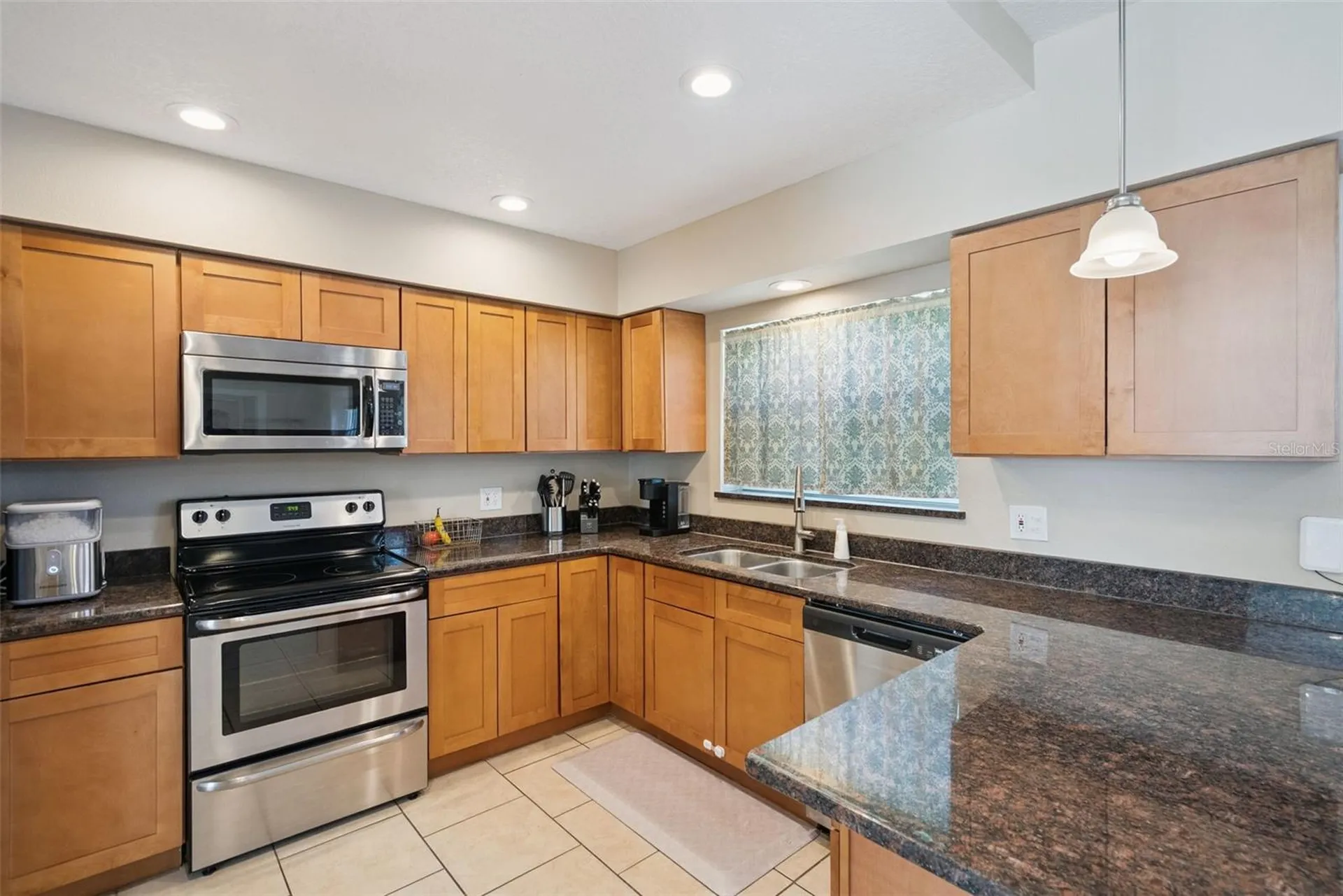 7522 Lovely Lane Orlando FL 32810