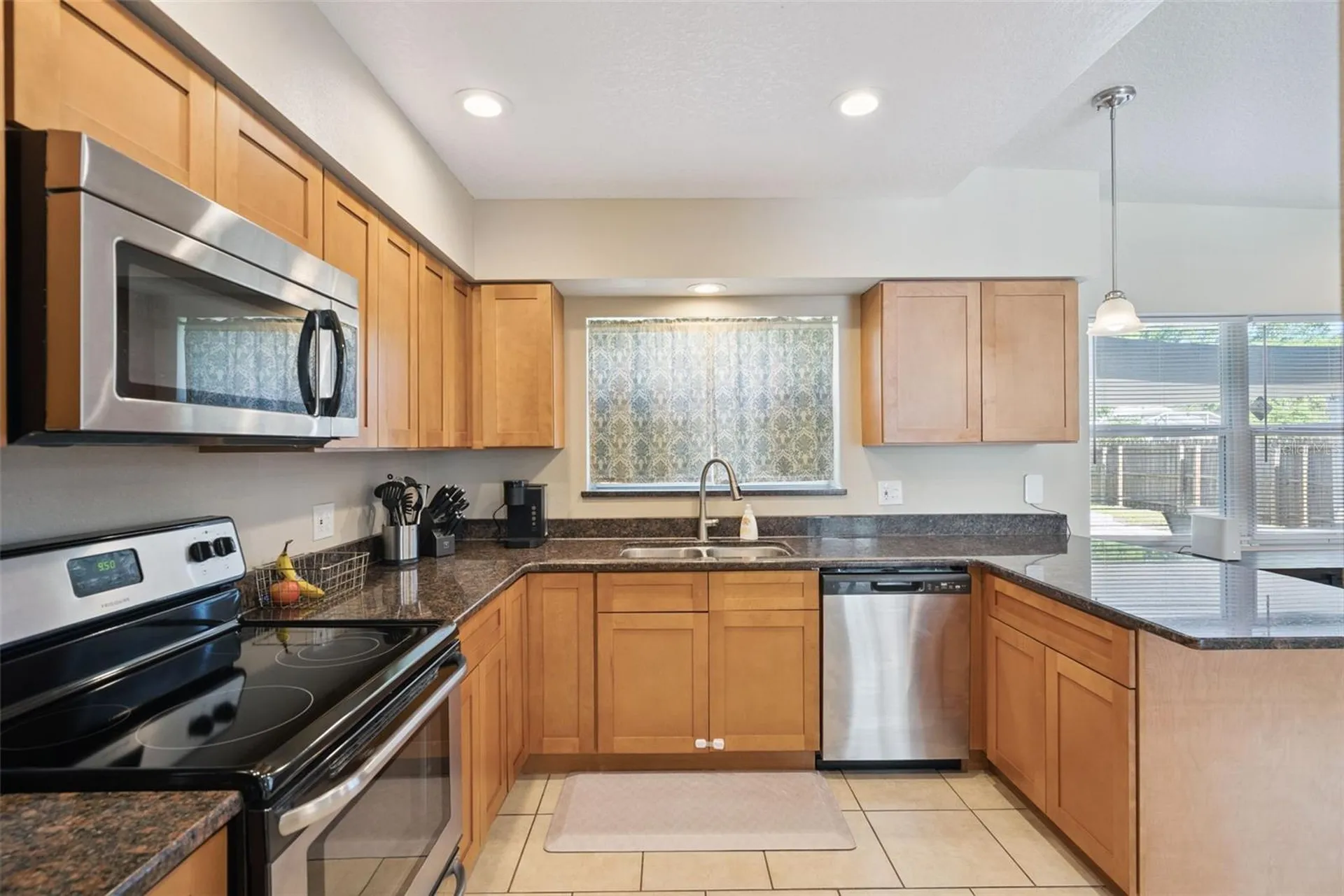 7522 Lovely Lane Orlando FL 32810