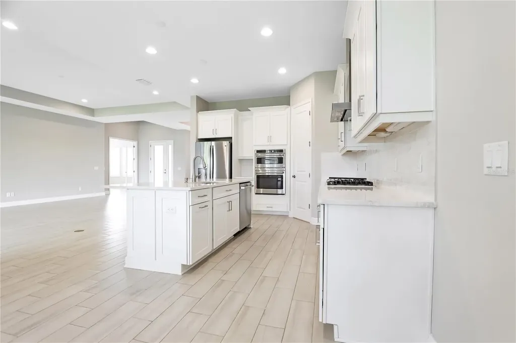 6133 Lungo Lago Drive Sarasota FL 34241