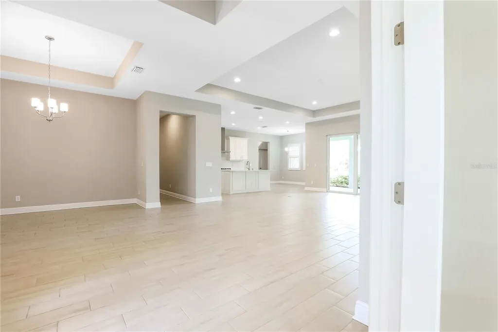6133 Lungo Lago Drive Sarasota FL 34241