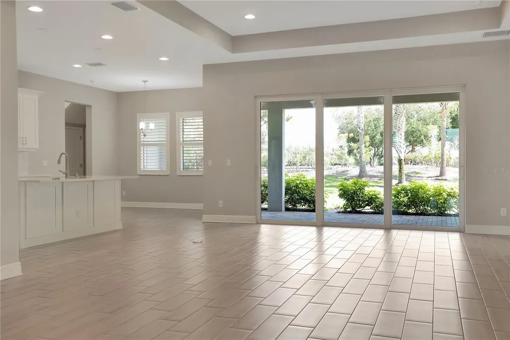 6133 Lungo Lago Drive Sarasota FL 34241