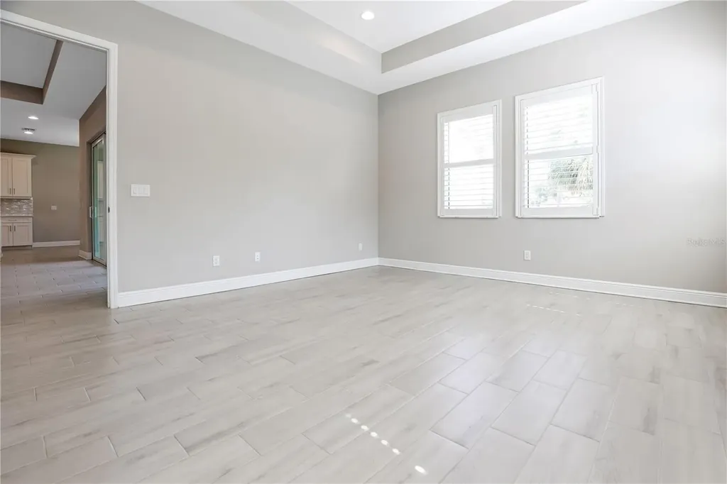 6133 Lungo Lago Drive Sarasota FL 34241