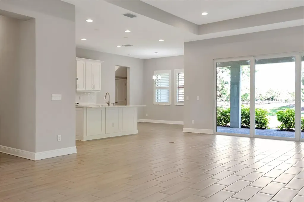 6133 Lungo Lago Drive Sarasota FL 34241
