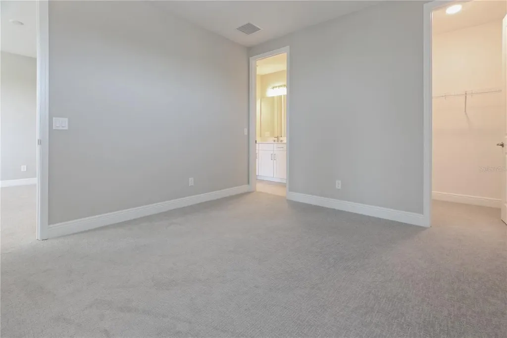 6133 Lungo Lago Drive Sarasota FL 34241