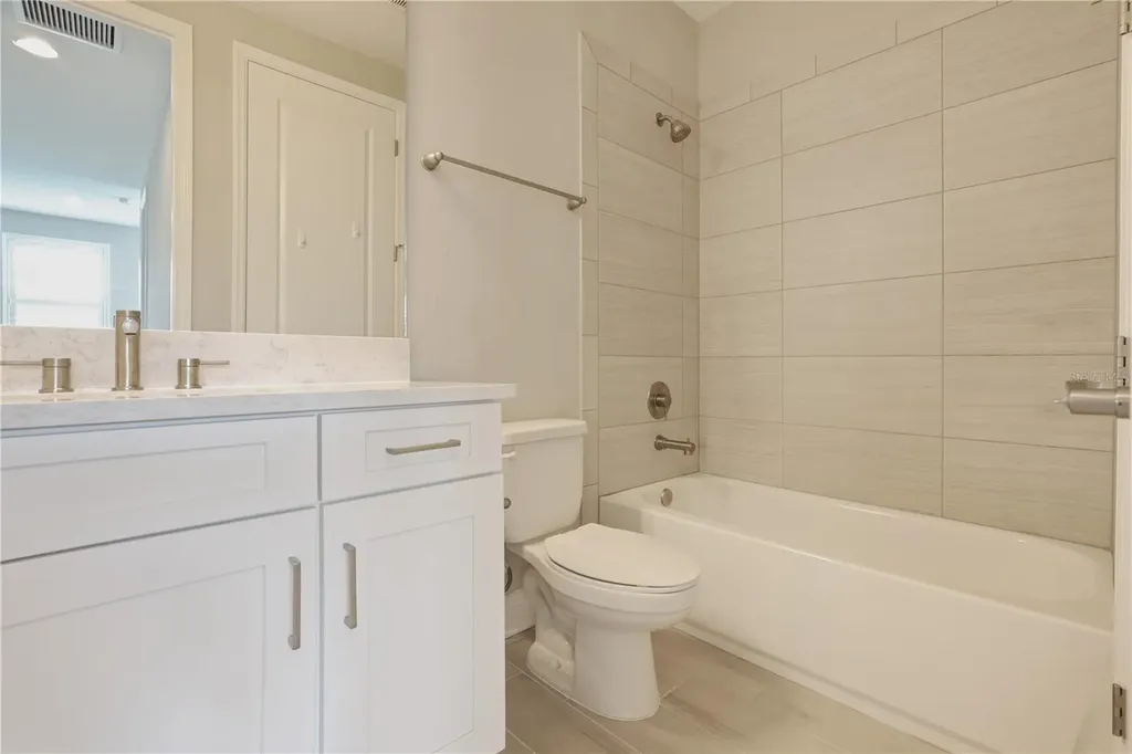 6133 Lungo Lago Drive Sarasota FL 34241