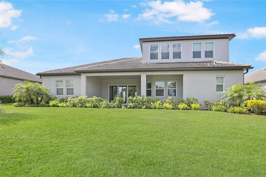 6133 Lungo Lago Drive Sarasota FL 34241