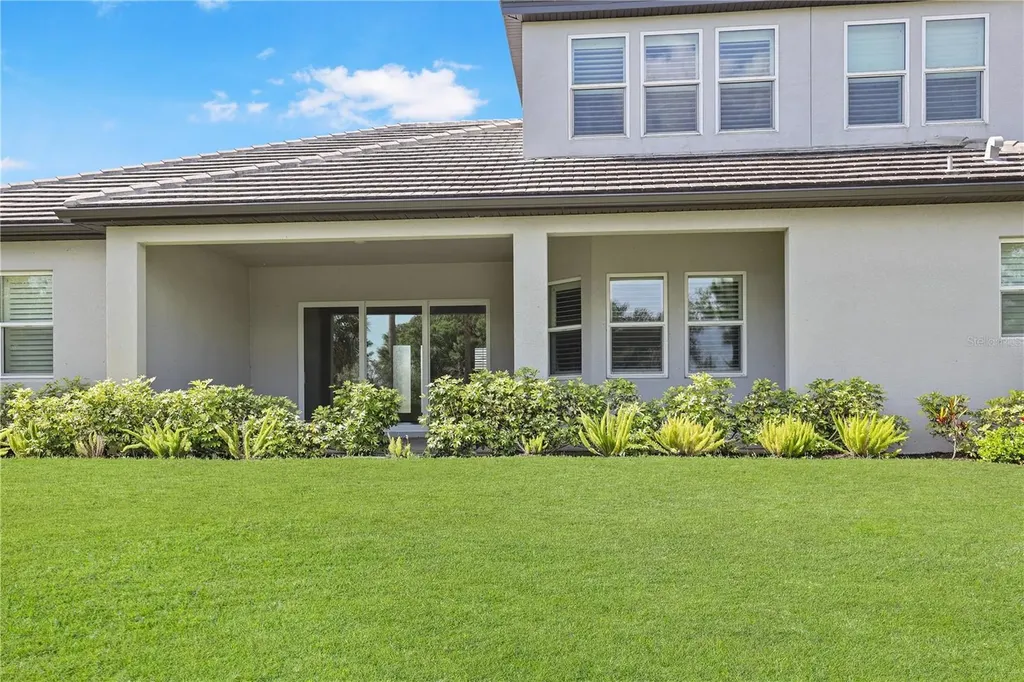 6133 Lungo Lago Drive Sarasota FL 34241