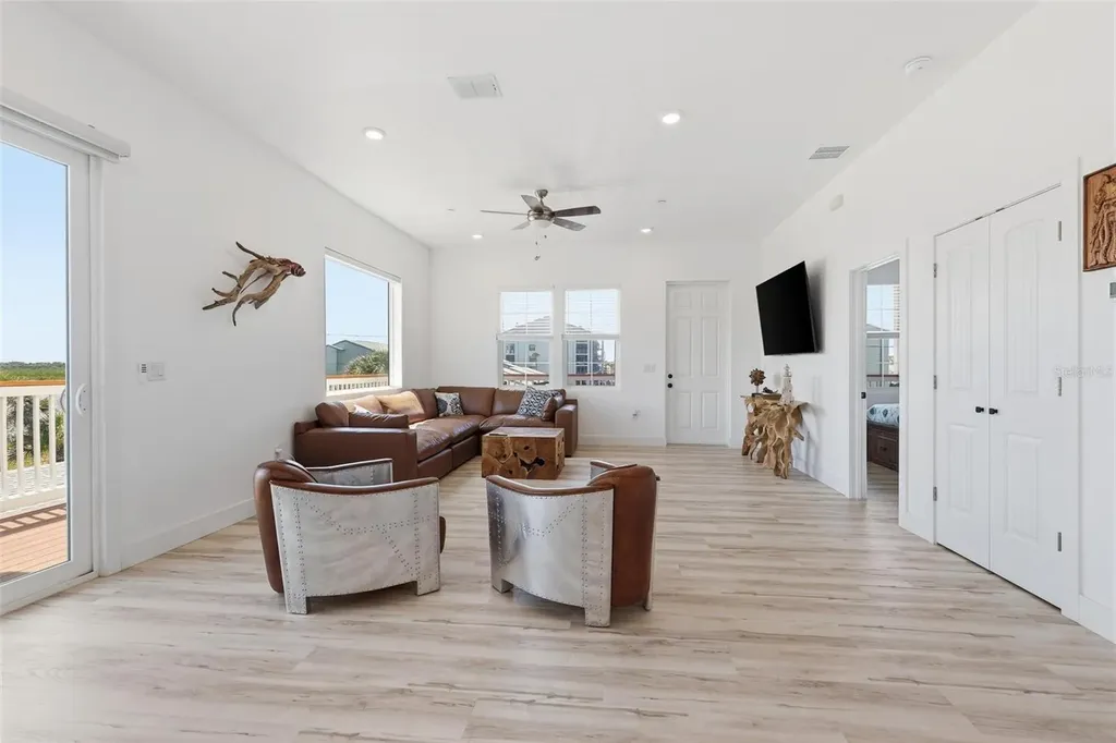 856 Ladyfish Avenue New Smyrna Beach FL 32169