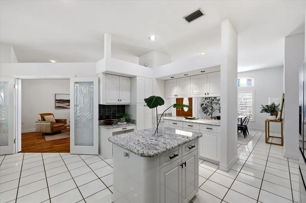 1038 Wideview Avenue Tarpon Springs FL 34689