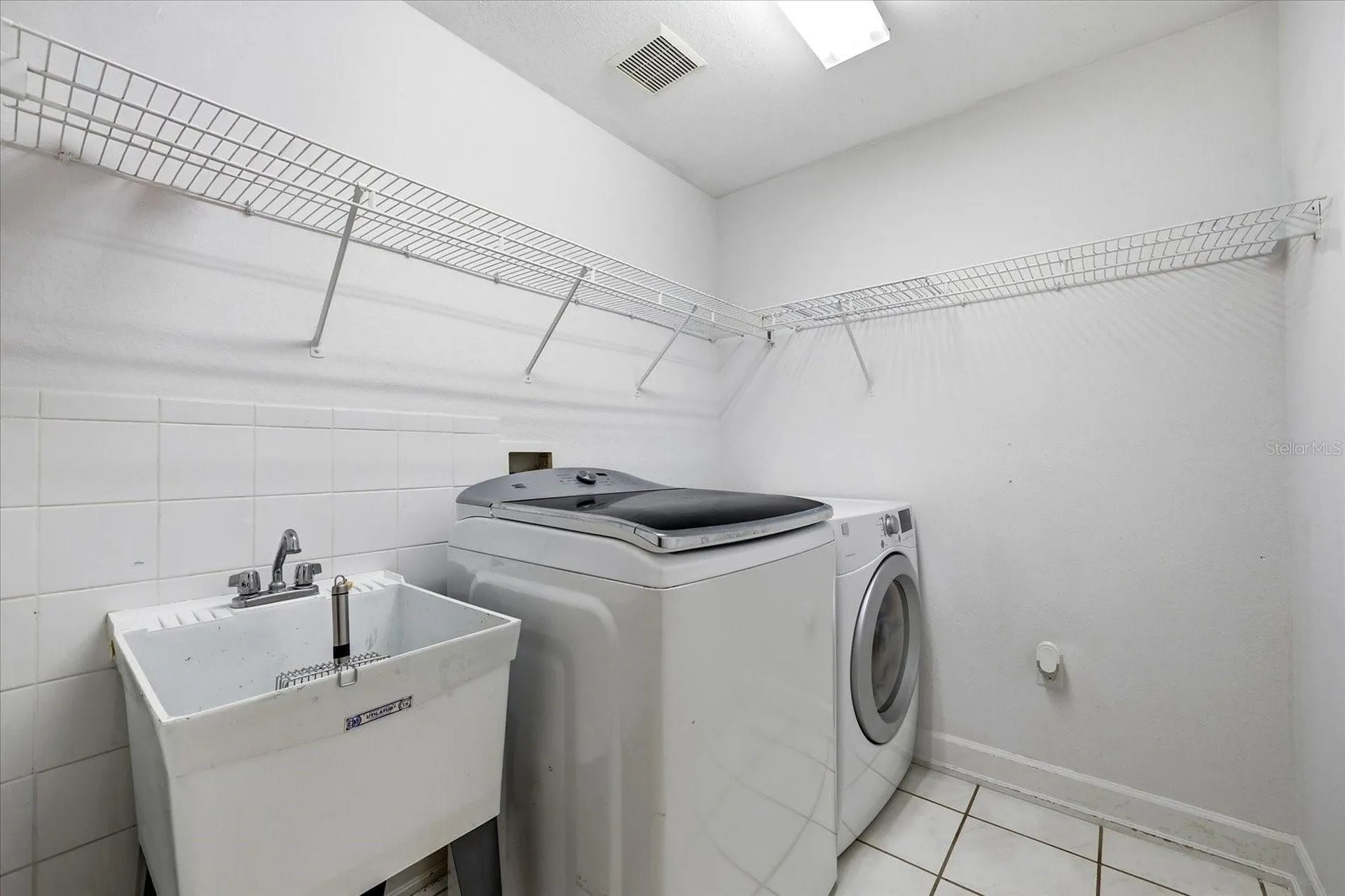 1038 Wideview Avenue Tarpon Springs FL 34689