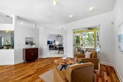 1038 Wideview Avenue Tarpon Springs FL 34689