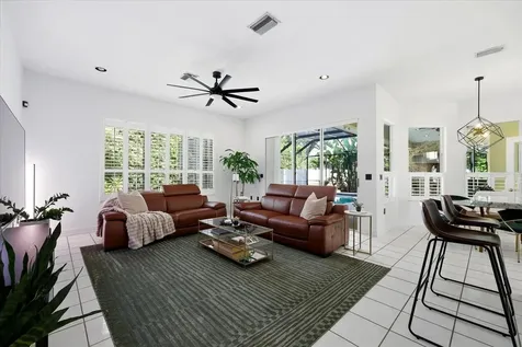 1038 Wideview Avenue Tarpon Springs FL 34689