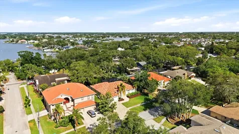 1038 Wideview Avenue Tarpon Springs FL 34689