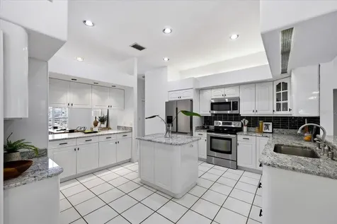 1038 Wideview Avenue Tarpon Springs FL 34689