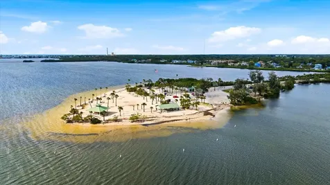 1038 Wideview Avenue Tarpon Springs FL 34689