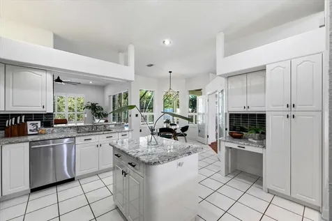 1038 Wideview Avenue Tarpon Springs FL 34689