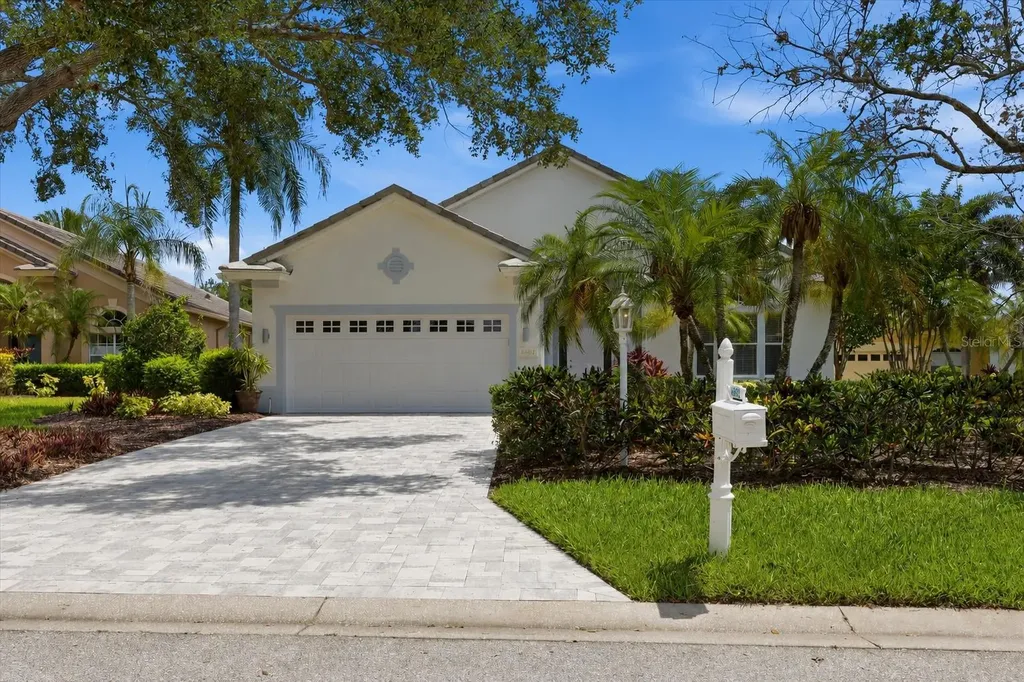 6602 Virginia Crossing University Park FL 34201