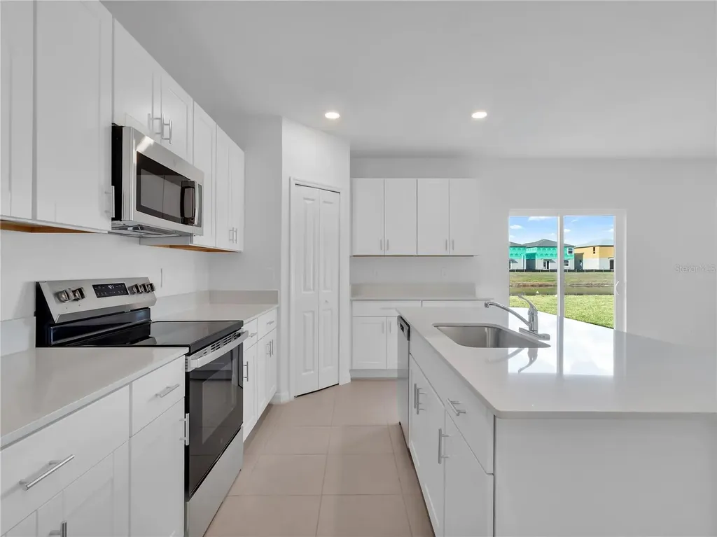 5757 Red Kite Drive Wimauma FL 33598