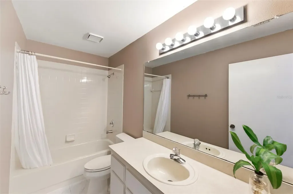 11213 Clayridge Drive Tampa FL 33635