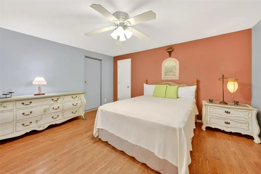 31643 Howard Street Tavares FL 32778