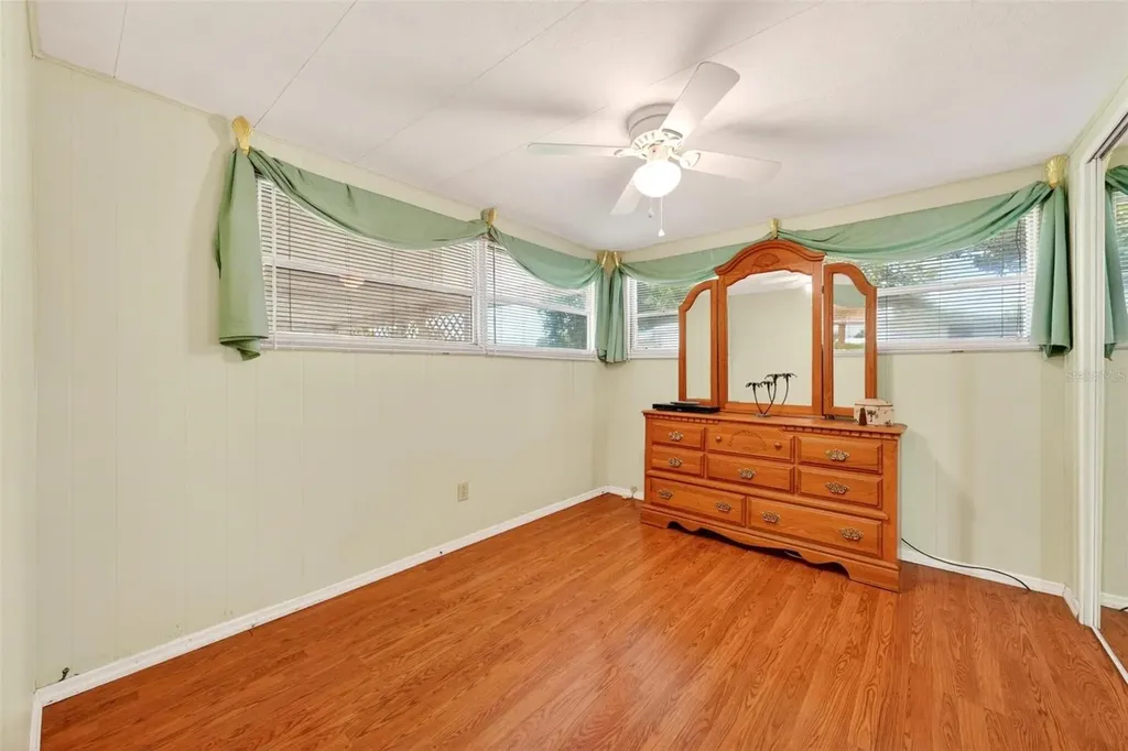 31643 Howard Street Tavares FL 32778