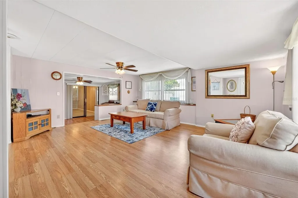 31643 Howard Street Tavares FL 32778