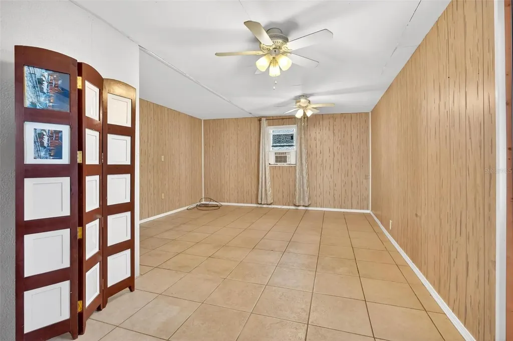 31643 Howard Street Tavares FL 32778