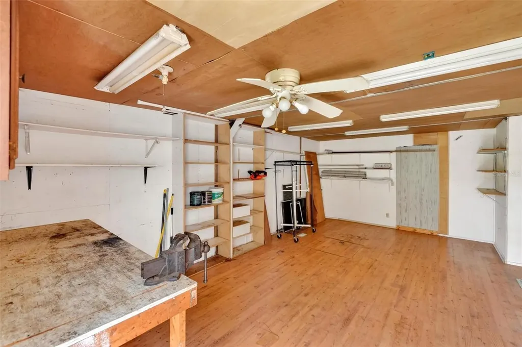 31643 Howard Street Tavares FL 32778