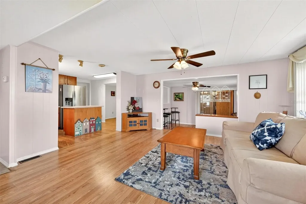 31643 Howard Street Tavares FL 32778
