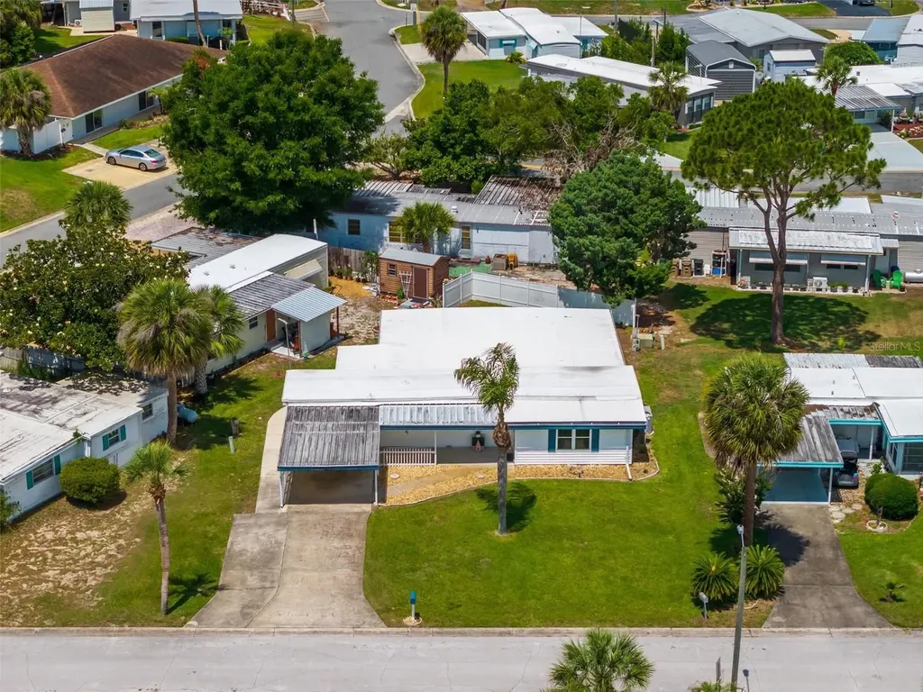 31643 Howard Street Tavares FL 32778