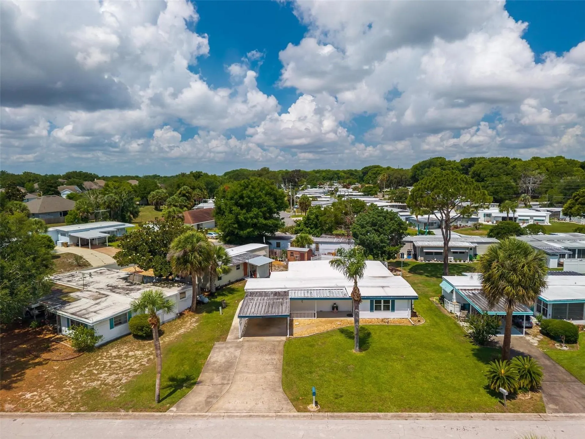 31643 Howard Street Tavares FL 32778