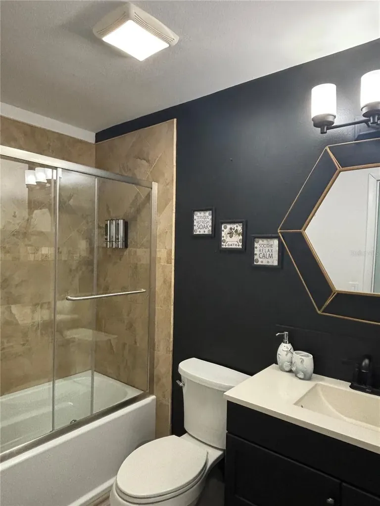 2802 22nd Avenue W Bradenton FL 34205